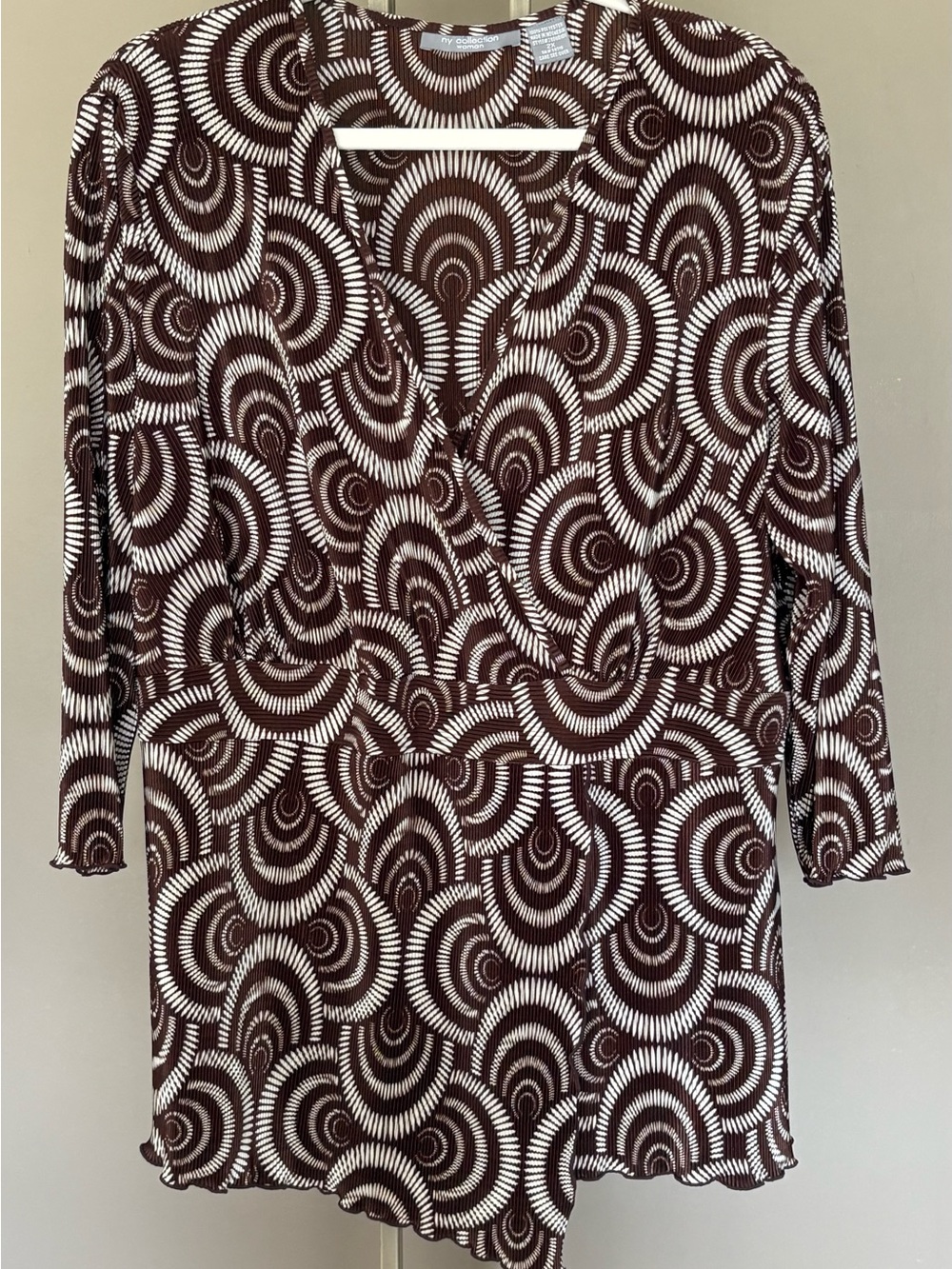 NY Collection Woman Brown & White Geometric Pleated Wrap Blouse 3/4 Sleeve 2X